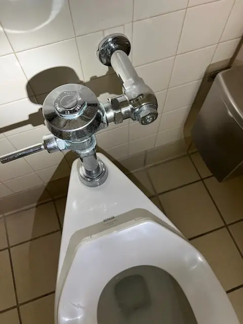 Fixture installation and repair for Garbage Disposal in Highpoint-Glen